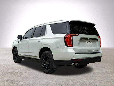 Used 2023 GMC Yukon Denali AWD/4WD image 7