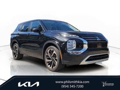 Used 2023 Mitsubishi Outlander SE