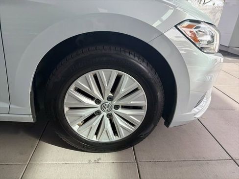 Used 2019 Volkswagen Jetta S image 14