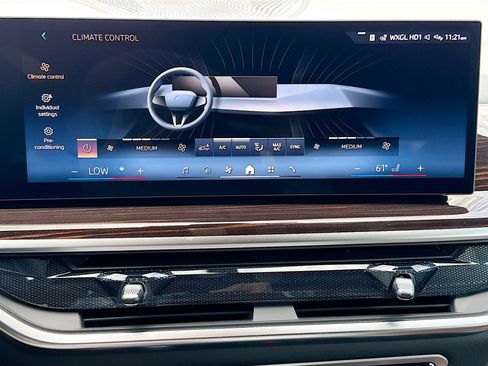 New 2026 BMW X5 xDrive40i w/ Climate Comfort Package AWD/4WD image 35