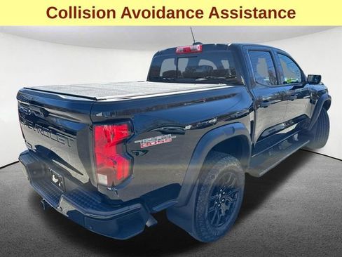 Used 2024 Chevrolet Colorado Trail Boss w/ Technology Package image 10