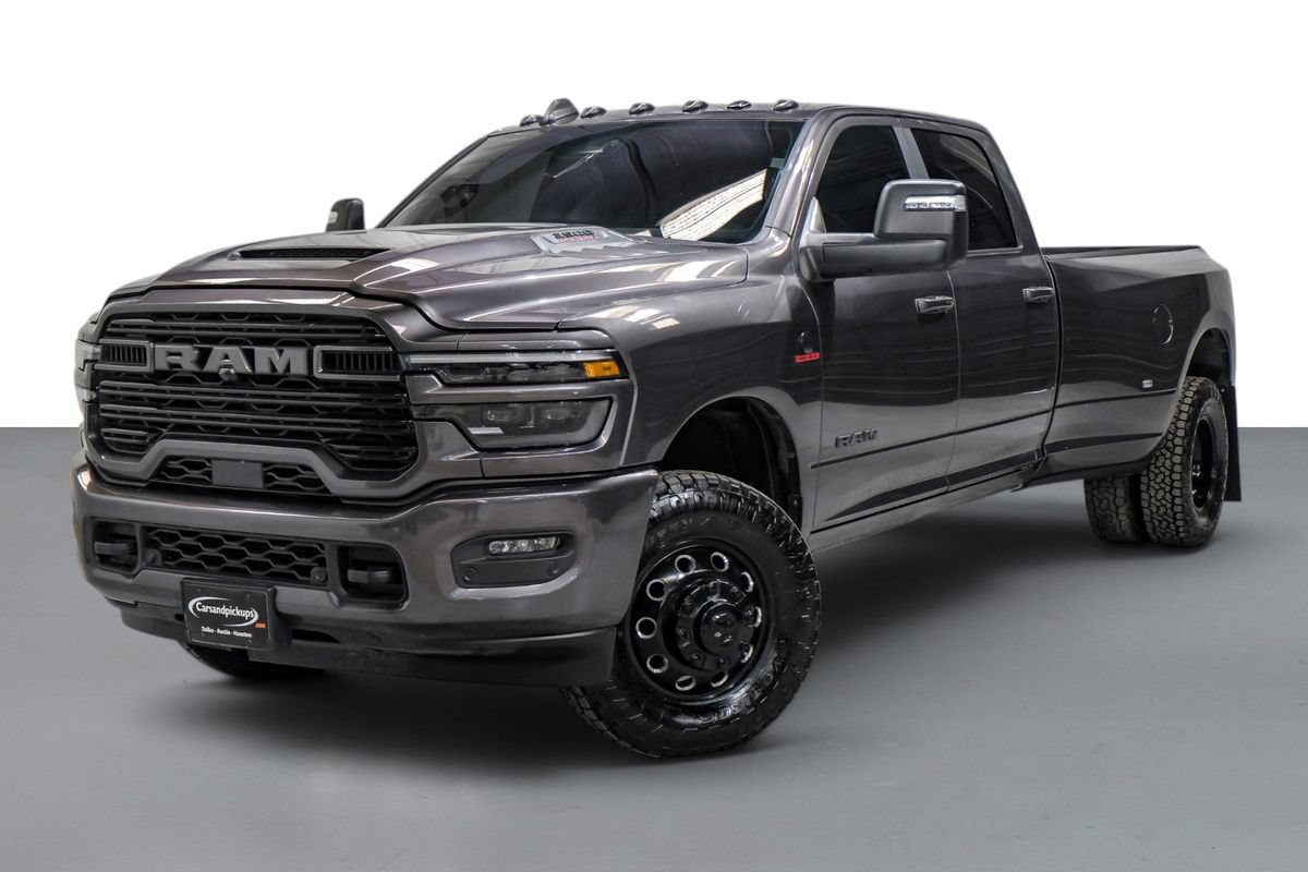 Used 2026 RAM 3500 Laramie w/ Night Edition AWD/4WD image 4