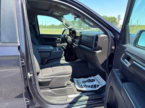 Used 2023 Chevrolet Silverado 1500 LT AWD/4WD image 24
