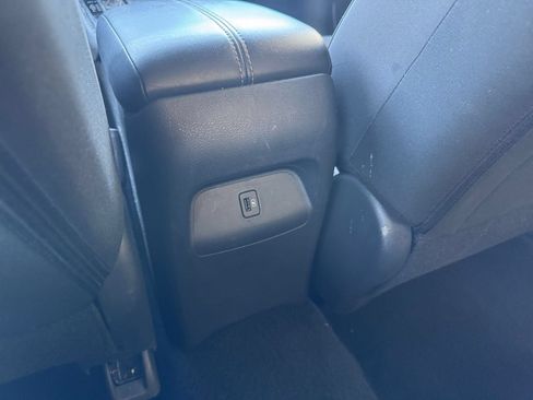 Used 2025 Nissan Sentra SV FWD image 18