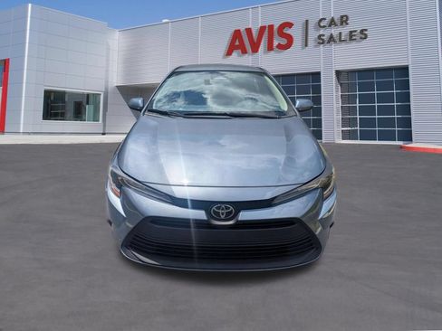 Used 2025 Toyota Corolla LE FWD image 2
