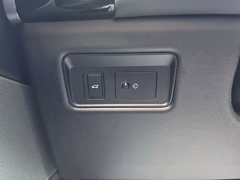Used 2019 Land Rover Range Rover Sport HSE Dynamic AWD/4WD image 28