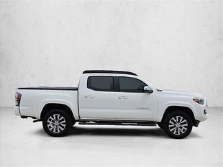 Used 2020 Toyota Tacoma Limited AWD/4WD video 4
