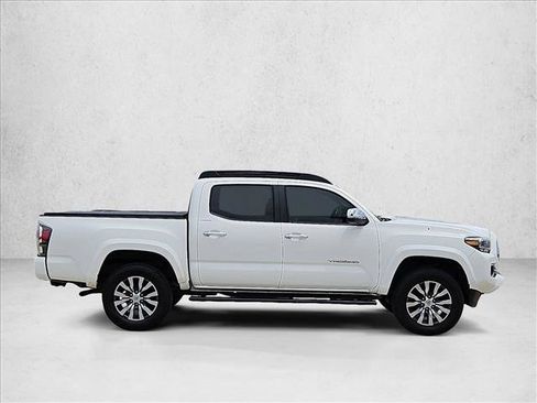 Used 2020 Toyota Tacoma Limited AWD/4WD image 4