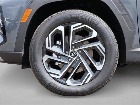 Certified 2026 Hyundai Tucson Limited AWD/4WD image 9
