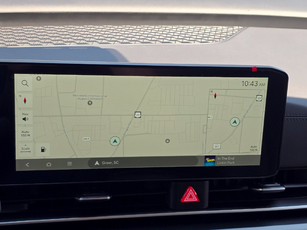 New 2027 Kia Carnival LX FWD image 13
