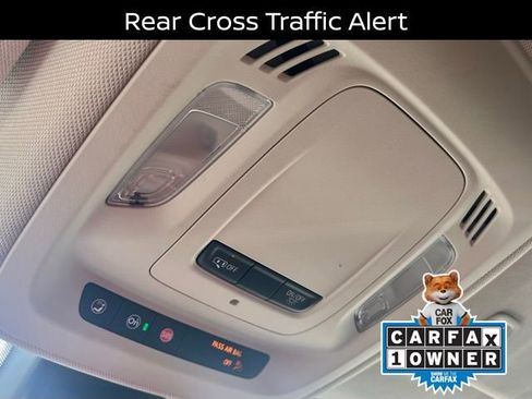 Used 2023 Buick Envision Preferred image 31