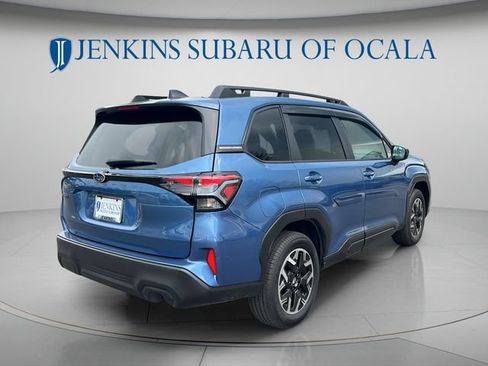 Used 2025 Subaru Forester Premium w/ Convenience Package #1 AWD/4WD image 4