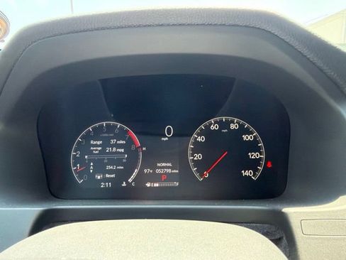 Used 2025 Honda Ridgeline Black Edition image 16