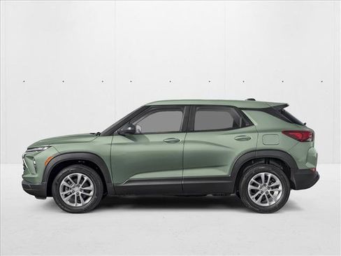 New 2026 Chevrolet TrailBlazer LS AWD/4WD image 3
