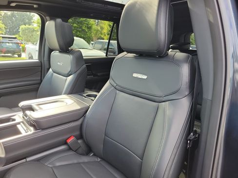 New 2026 Ford Expedition Platinum w/ Stealth Appearance Package AWD/4WD image 21