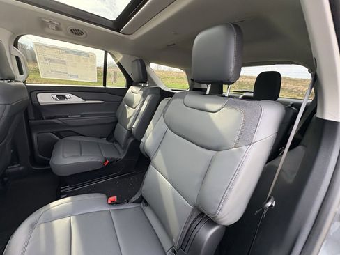 New 2026 Ford Explorer Active w/ Active Comfort Package image 29