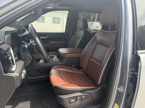 Used 2024 GMC Sierra 1500 Denali Ultimate AWD/4WD image 12