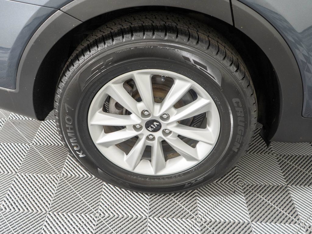 Used 2020 Kia Sorento AWD V6 image 28