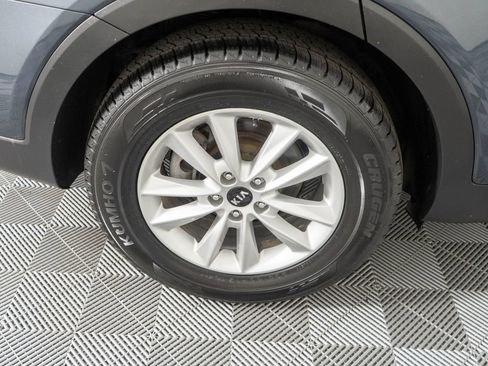 Used 2020 Kia Sorento AWD V6 image 28