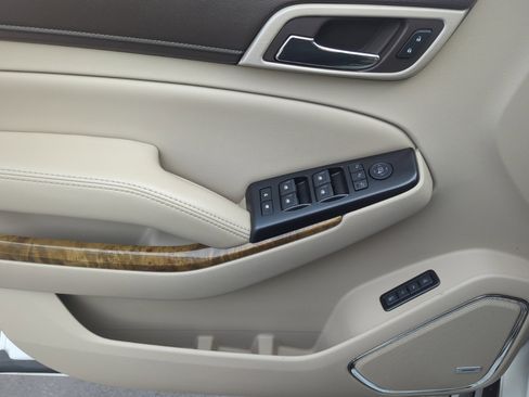 Used 2017 GMC Yukon Denali w/ Open Road Package image 10