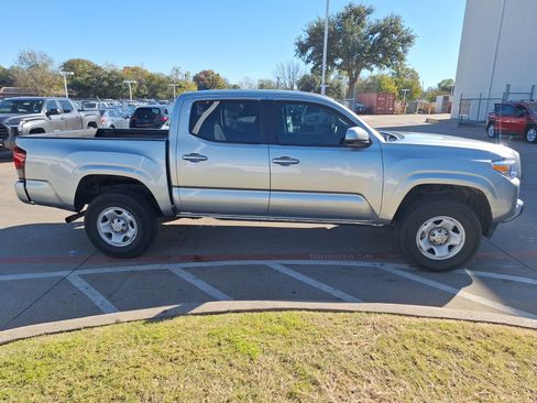 Used 2023 Toyota Tacoma SR image 7