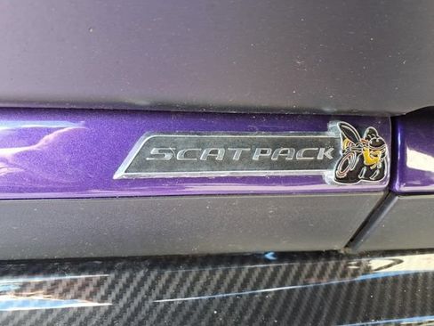 Used 2019 Dodge Challenger R/T Scat Pack w/ Shaker Package RWD image 19
