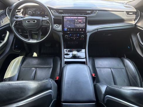 Used 2021 Jeep Grand Cherokee L Overland w/ Luxury Tech Group IV AWD/4WD image 11