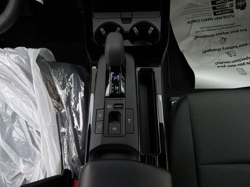New 2026 Toyota Prius LE FWD image 12