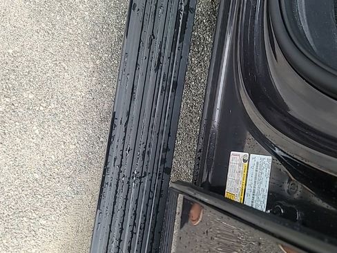 Used 2025 Lincoln Navigator Reserve image 11