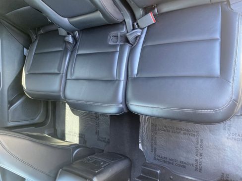 Used 2023 Ford Explorer XLT w/ Equipment Group 202A image 12