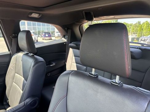 Used 2022 Honda Pilot Black Edition image 26