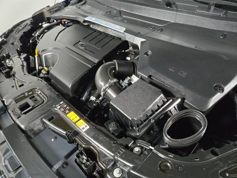 Used 2023 Land Rover Discovery Sport S R-Dynamic image 22