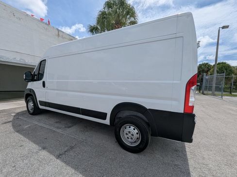 Used 2023 RAM ProMaster 2500 FWD image 5