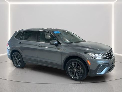 Certified 2024 Volkswagen Tiguan SE AWD/4WD image 8