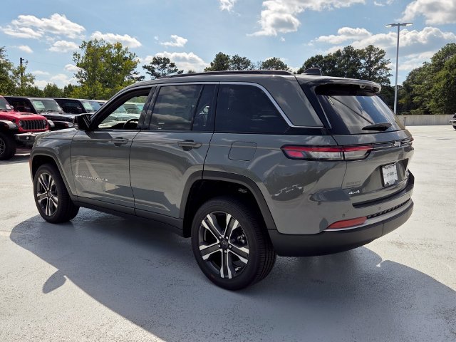 New 2027 Jeep Grand Cherokee Limited AWD/4WD image 6