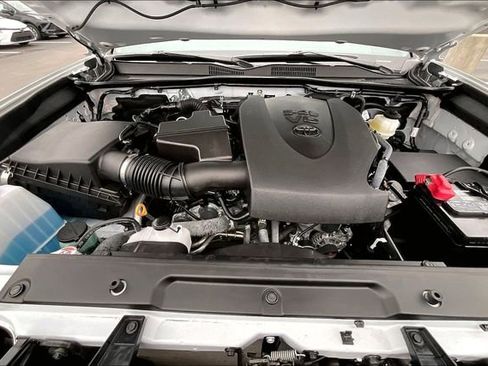 Used 2023 Toyota Tacoma Limited w/ Black Out Package (TMS) image 10