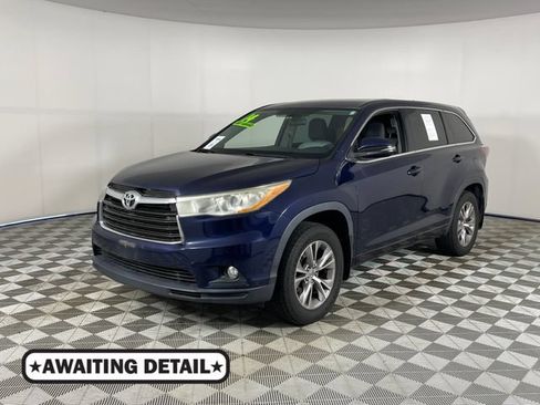 Used 2014 Toyota Highlander Plus AWD/4WD image 1