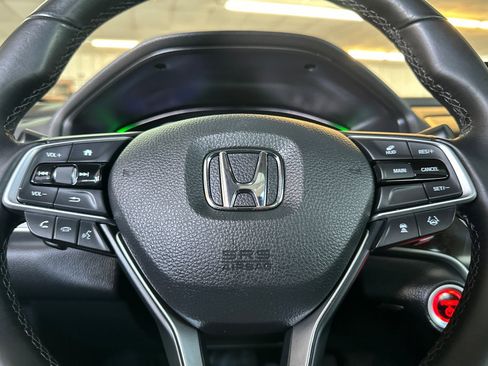 Used 2019 Honda Accord Touring image 22