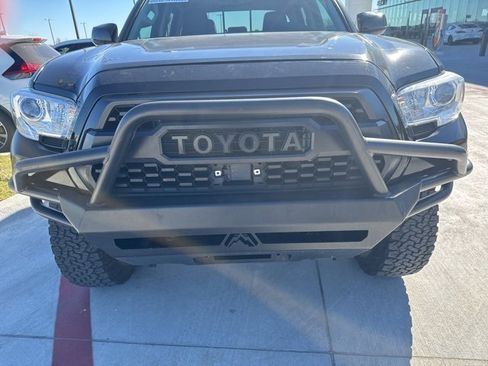 Used 2023 Toyota Tacoma SR5 image 7
