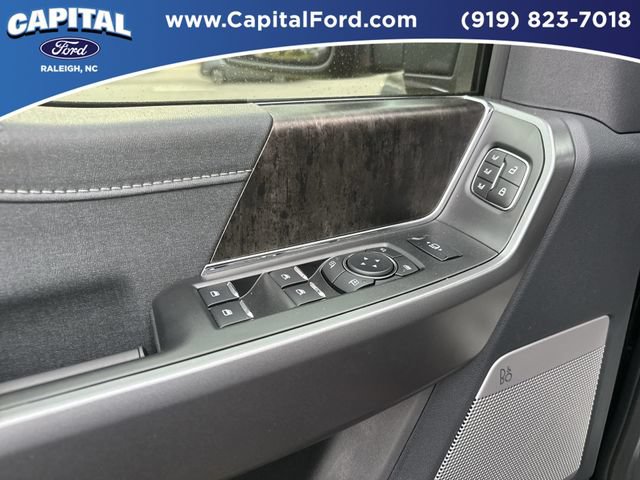 New 2026 Ford F250 Lariat w/ Black Appearance Package AWD/4WD image 21
