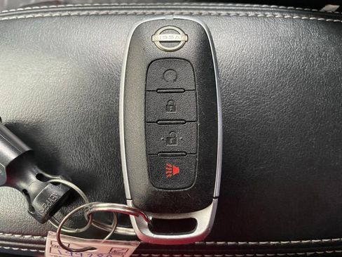 Certified 2024 Nissan Kicks SV FWD image 18