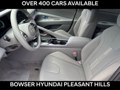 New 2026 Hyundai Elantra Hybrid FWD image 4