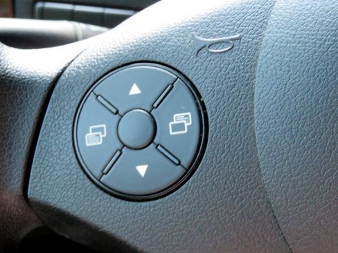 Used 2014 Mercedes-Benz Sprinter 3500 image 90