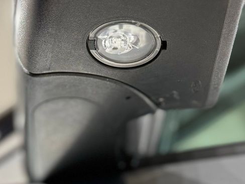 Used 2022 Ford Explorer XLT w/ Equipment Group 202A image 20