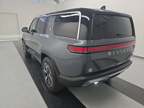 Used 2023 Rivian R1S Adventure AWD/4WD image 3