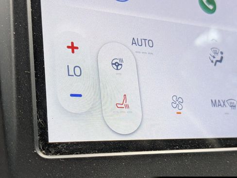 Used 2022 Ford Edge Titanium image 23