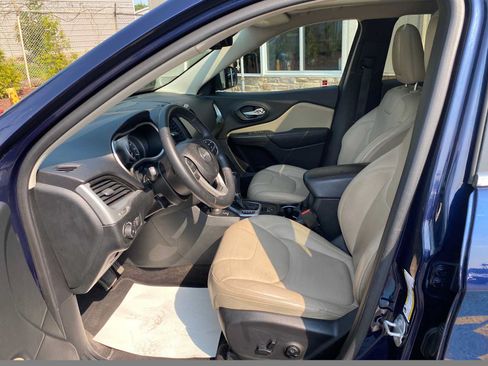 Used 2015 Jeep Cherokee Limited AWD/4WD image 9