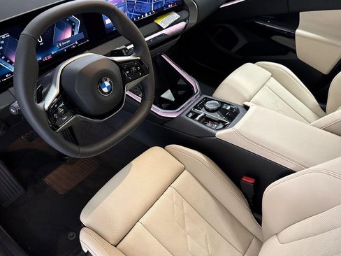 Used 2026 BMW X3 xDrive30 w/ Premium Package image 4