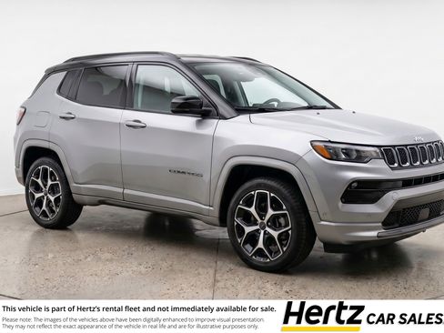 Used 2025 Jeep Compass Limited AWD/4WD image 1