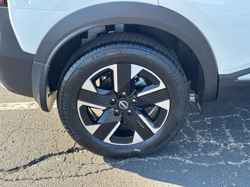 Used 2026 Nissan Kicks SV w/ Cold Weather Package AWD/4WD image 4